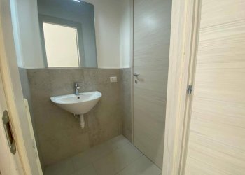 Bagno - Shop corso Unione Sovietica, 429, Torino (neighborhood Mirafiori Sud) - photo 12