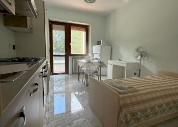One-room apartment Via Alfonso Ogliaro, Torino (neighborhood Santa Rita) - photo 1