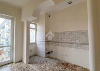 Four-room apartment Via Giovanni Verneri, Alessandria - photo 1