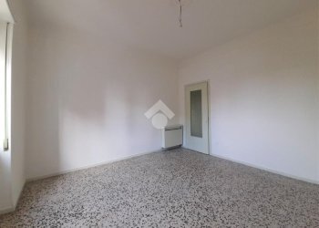 Four-room apartment Via Giovanni Verneri, Alessandria - photo 8
