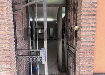 Terrazza - Negozio Via Etnea
333/335, Gravina di Catania - foto 4