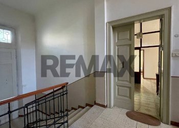 Scale - Apartment Viale della Vittoria
 
84, Jesi - photo 2