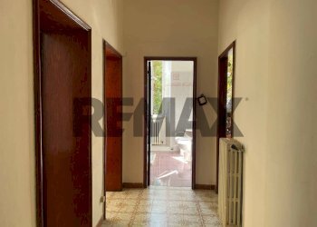 Hall / corridoio - Apartment Viale della Vittoria
 
84, Jesi - photo 13