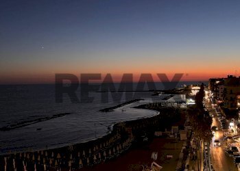 Vista dell\'acqua - Quadrilocale via Porto Neroniano
 
47, Anzio - foto 1