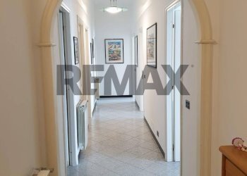 Hall / corridoio - Quadrilocale via Porto Neroniano
 
47, Anzio - foto 5