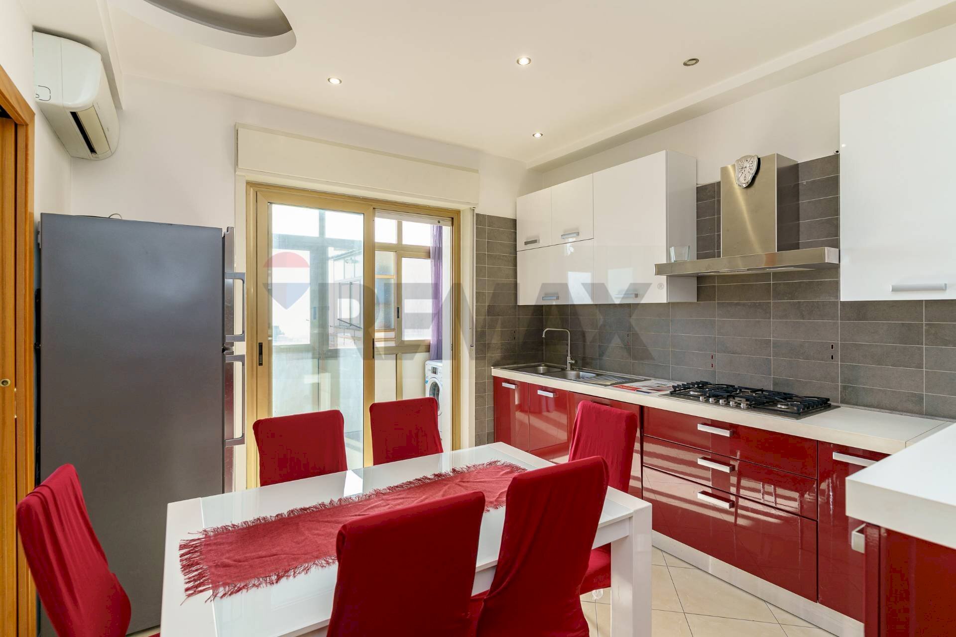 Cucina - Trilocale Via Etnea
 
194, Gravina di Catania - foto 2