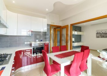 Cucina - Trilocale Via Etnea
194, Gravina di Catania - foto 1