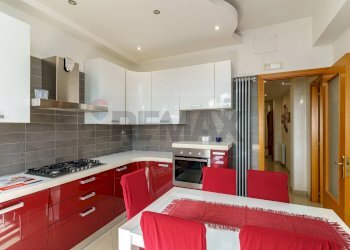 Cucina - Trilocale Via Etnea
194, Gravina di Catania - foto 3