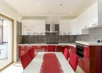 Cucina - Trilocale Via Etnea
194, Gravina di Catania - foto 5