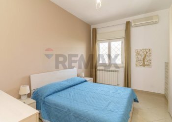 Camera / camera da letto - Trilocale Via Etnea
194, Gravina di Catania - foto 18
