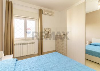 Camera / camera da letto - Trilocale Via Etnea
194, Gravina di Catania - foto 19