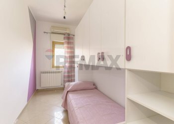 Cameretta o studio - Trilocale Via Etnea
194, Gravina di Catania - foto 25