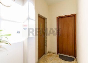 Ingresso condominiale - Trilocale Via Etnea
194, Gravina di Catania - foto 32