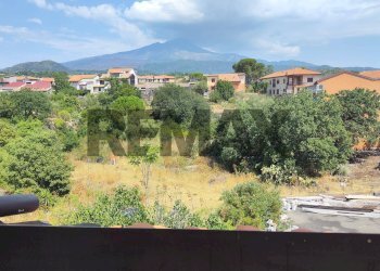 Vista delle montagne - Attico Via Ludovico Pappalardo
 
9, Pedara - foto 9