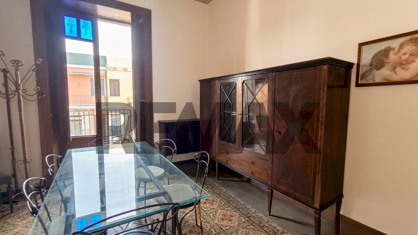 Sala da pranzo - Casa semi indipendente Via Roma
 
148, Mascalucia - foto 1