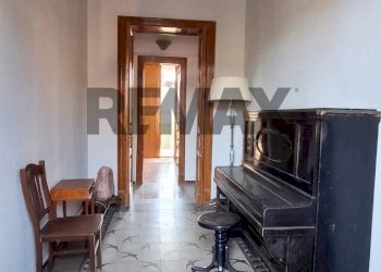 Hall / corridoio - Casa semi indipendente Via Roma
 
148, Mascalucia - foto 7