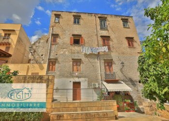 Foto 1 - Appartamento Piazza Santissimi Quaranta Martiri Alla Guilla
 
11, Palermo - foto 1