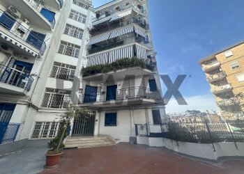 Edificio all\'aperto - Three-room apartment Traversa Michele Pietravalle
 
11, Napoli - photo 2
