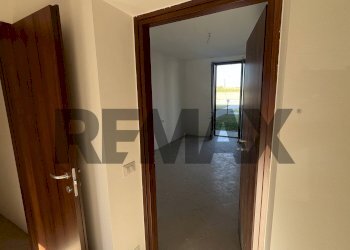 Hall / corridoio - Trilocale Gioovanni Magistrini
 
48, Momo - foto 17