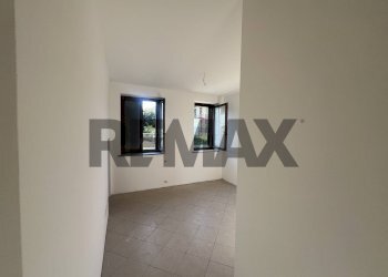 Stanza vuota - Trilocale Gioovanni Magistrini
 
48, Momo - foto 23
