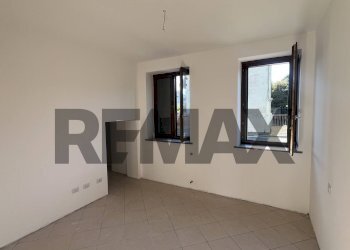 Stanza vuota - Trilocale Gioovanni Magistrini
 
48, Momo - foto 24