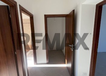 Hall / corridoio - Trilocale Gioovanni Magistrini
 
48, Momo - foto 28