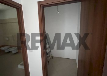 Hall / corridoio - Trilocale Gioovanni Magistrini
 
48, Momo - foto 44