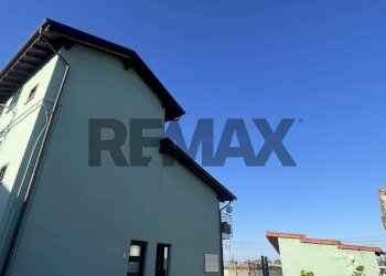 Edificio all\'aperto - Trilocale Gioovanni Magistrini
 
48, Momo - foto 48