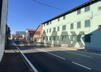 Edificio all\'aperto - Trilocale Gioovanni Magistrini
 
48, Momo - foto 50