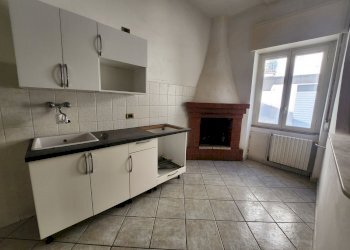 cucina - Casa indipendente Giuseppe Garibaldi
 
25, Ururi - foto 4