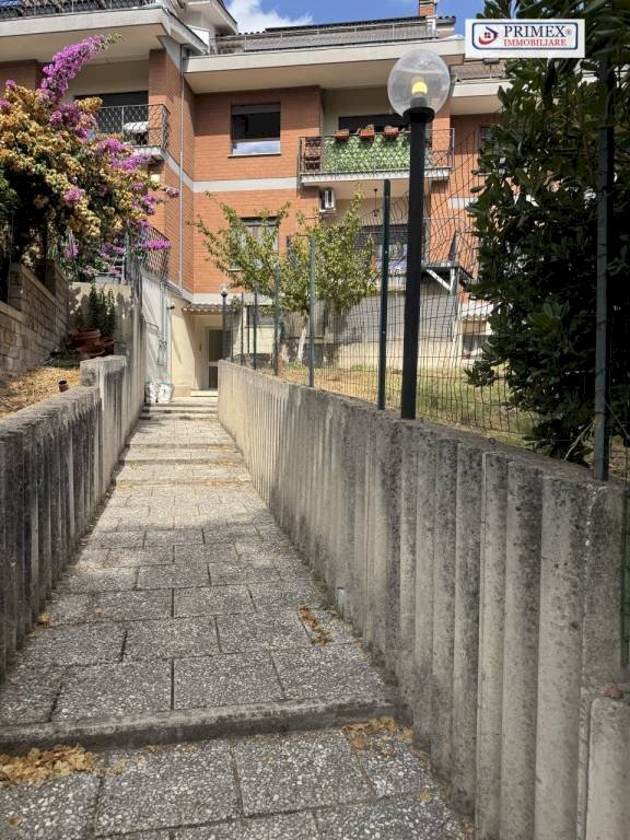 Zona - Appartamento via Edgardo Negri, Roma (zona Villaggio Azzurro) - foto 1