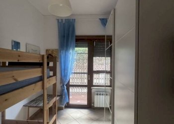 Camera da letto - Appartamento via Edgardo Negri, Roma (zona Villaggio Azzurro) - foto 21