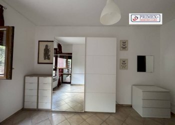 Camera da letto - Appartamento via Edgardo Negri, Roma (zona Villaggio Azzurro) - foto 28