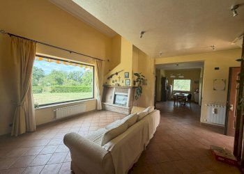 WhatsApp Image 2026-09-09 at 13.20.19 (2) - Villa Rignano Flaminio - foto 8