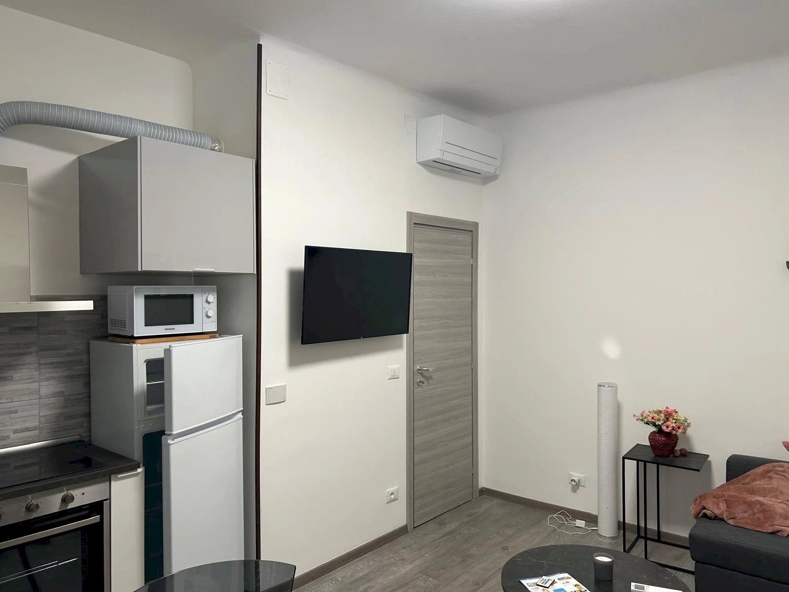 Foto immobile - Two-room apartment Via dei Montecchi, Trieste - photo 2