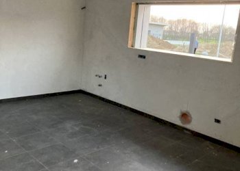 Stanza non arredata - Villa Manerbio - photo 11