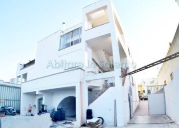 Facciata - Casa indipendente Alessano - foto 33