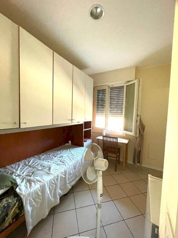 Camera da letto - One-room apartment via del Risorgimento, 18-30, Brescia - photo 1