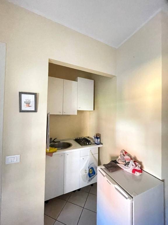 Angolo cottura - One-room apartment via del Risorgimento, 18-30, Brescia - photo 2