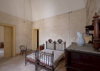 letto - Stable - Palace via Roma, Matino - photo 5