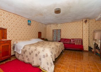 Semi-detached house via montescotto, SNC, Barge - photo 8