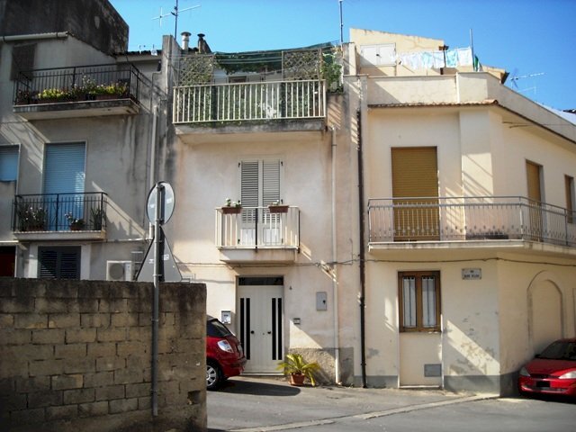 Independent house via Silvio Pellico, Scicli - photo 1