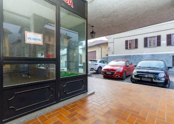 Locale Commerciale Via Umberto I, 2, Piasco - foto 17