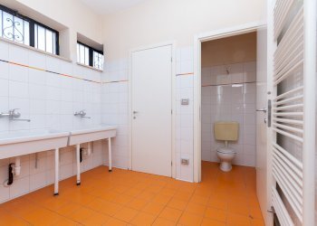 Locale Commerciale Via Umberto I, 2, Piasco - foto 21