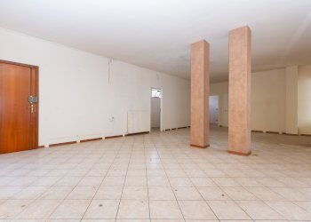 Locale Commerciale Via Umberto I, 2, Piasco - foto 9