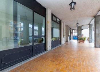 Locale Commerciale Via Umberto I, 2, Piasco - foto 13