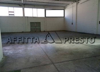 Commercial Activity Via Milano, Collesalvetti - photo 1