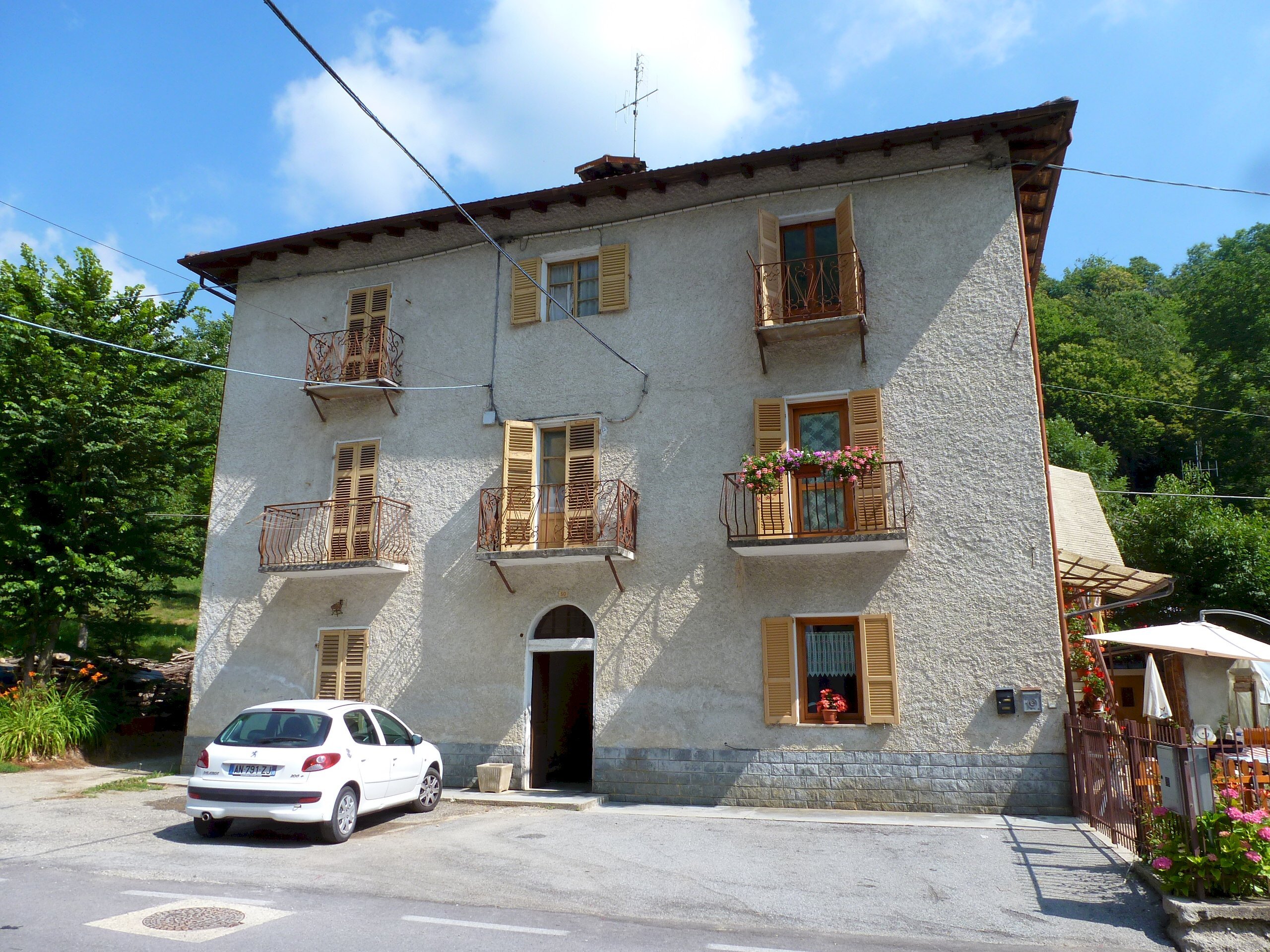 Two-room apartment Via Roma, Valloriate - photo 1