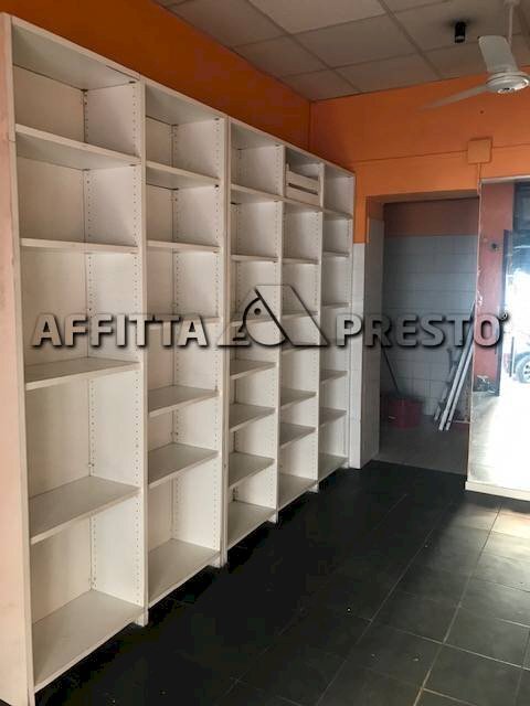 Commercial Activity Via Enrico Delle Sedie, Livorno - photo 1