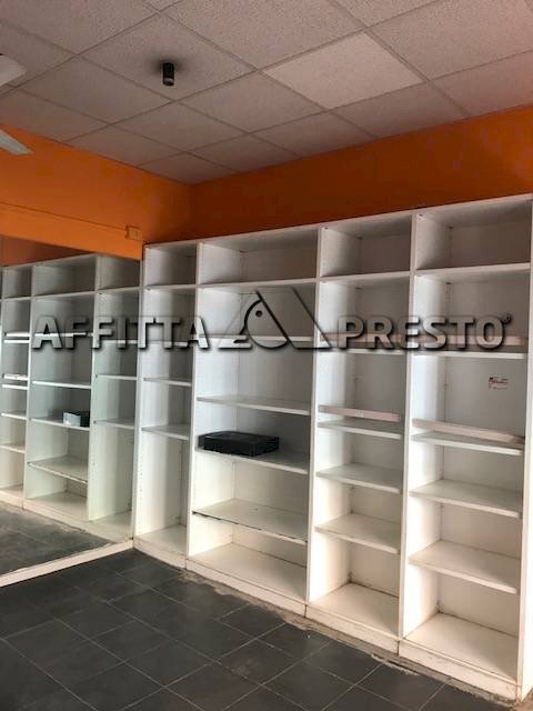 Commercial Activity Via Enrico Delle Sedie, Livorno - photo 3